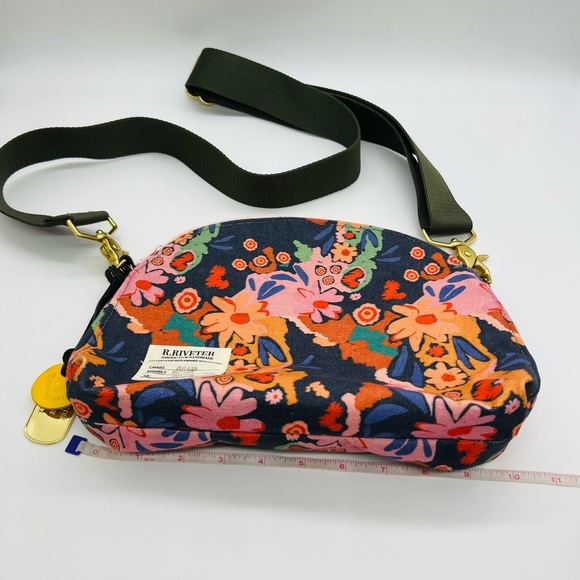 R. Riveter Floral Canvas Crossbody Bag - Multicolor Gold Hardware - Picture 4 of 10
